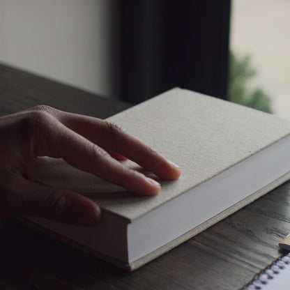 ESV Men's Devotional Bible (Cloth over Board)
