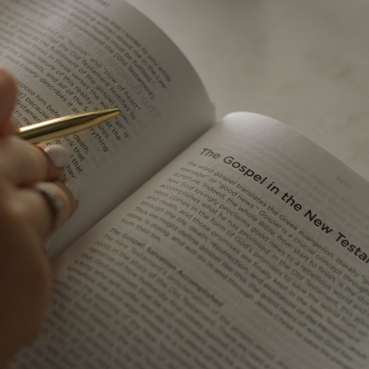 ESV Gospel Transformation Study Bible: Christ in All of Scripture, Grace for All of Life